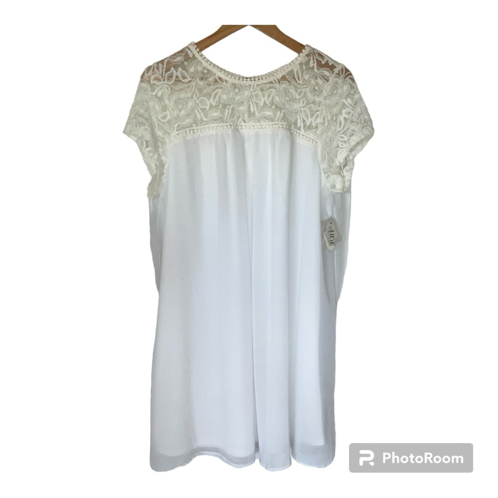 Plus White Chiffon and Ivory Lace Top Size 2X New With Tags